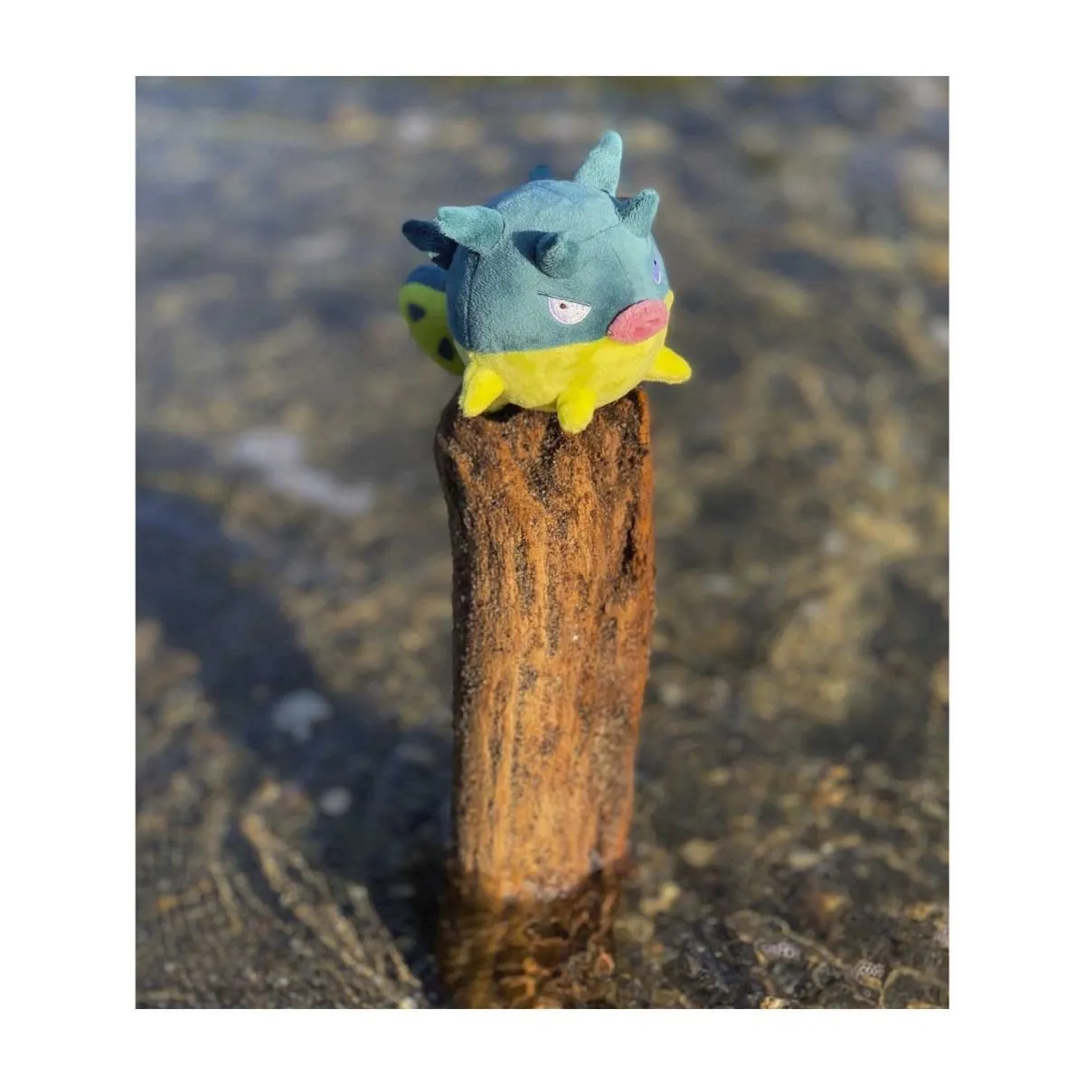 Qwilfish Sitting Cuties Plush – 7 ¼ In.